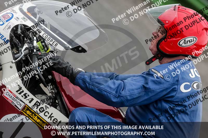 Vintage motorcycle club;eventdigitalimages;mallory park;mallory park trackday photographs;no limits trackdays;peter wileman photography;trackday digital images;trackday photos;vmcc festival 1000 bikes photographs